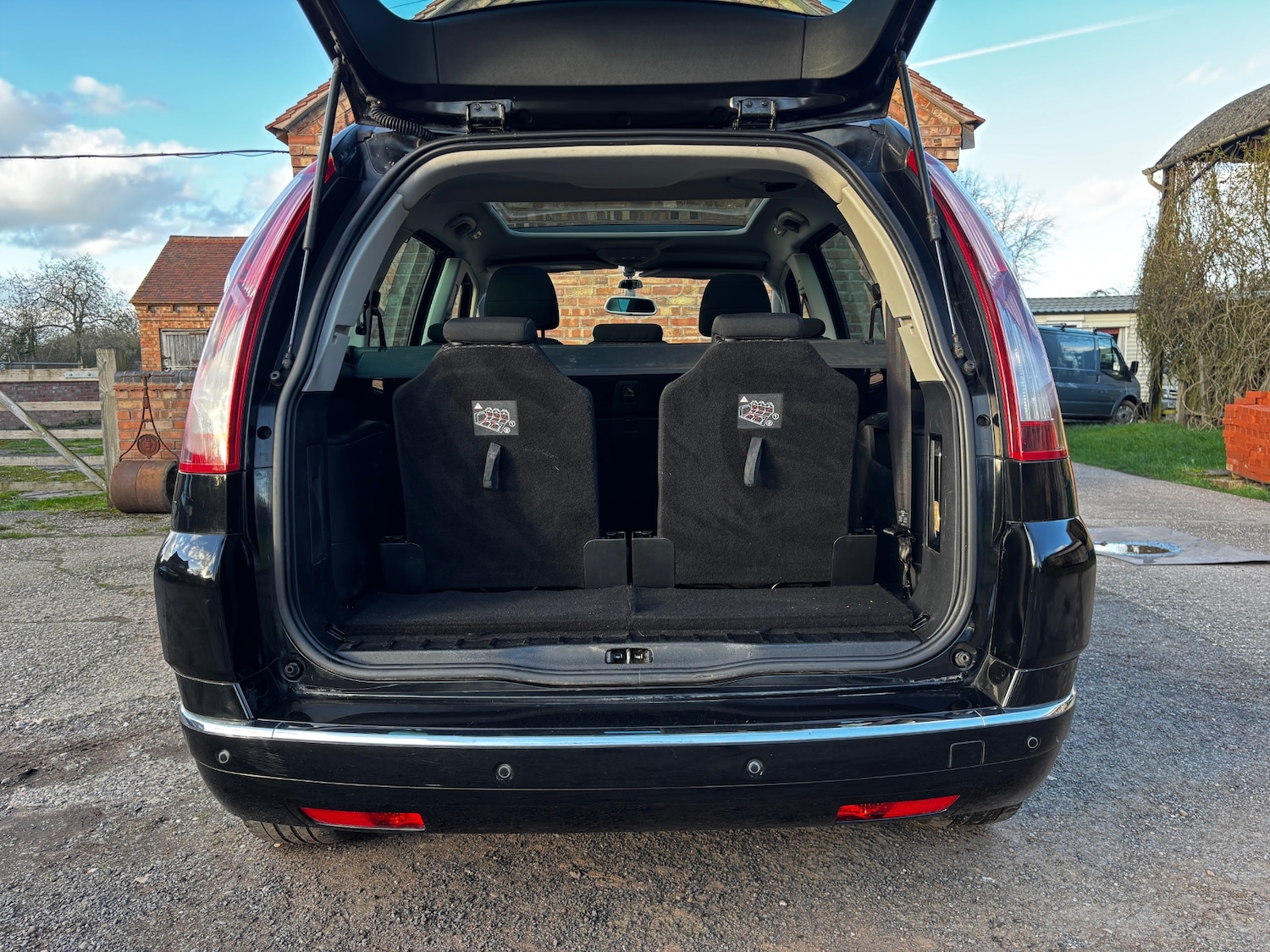 Used Citroen Grand C4 Picasso 2013 for sale - 77812975: Photo 21