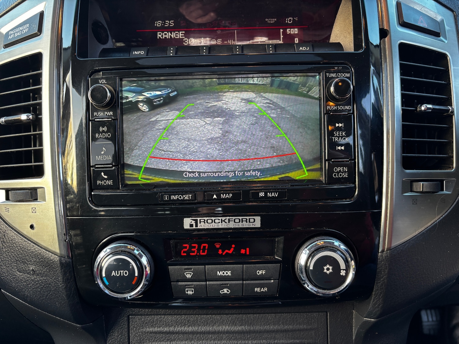 Used Mitsubishi Shogun 2018 for sale - 77818023: Photo 13