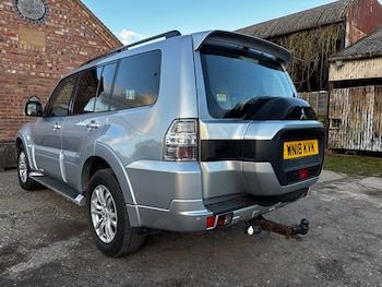 Used Mitsubishi Shogun 2018 for sale - 77818023: Photo