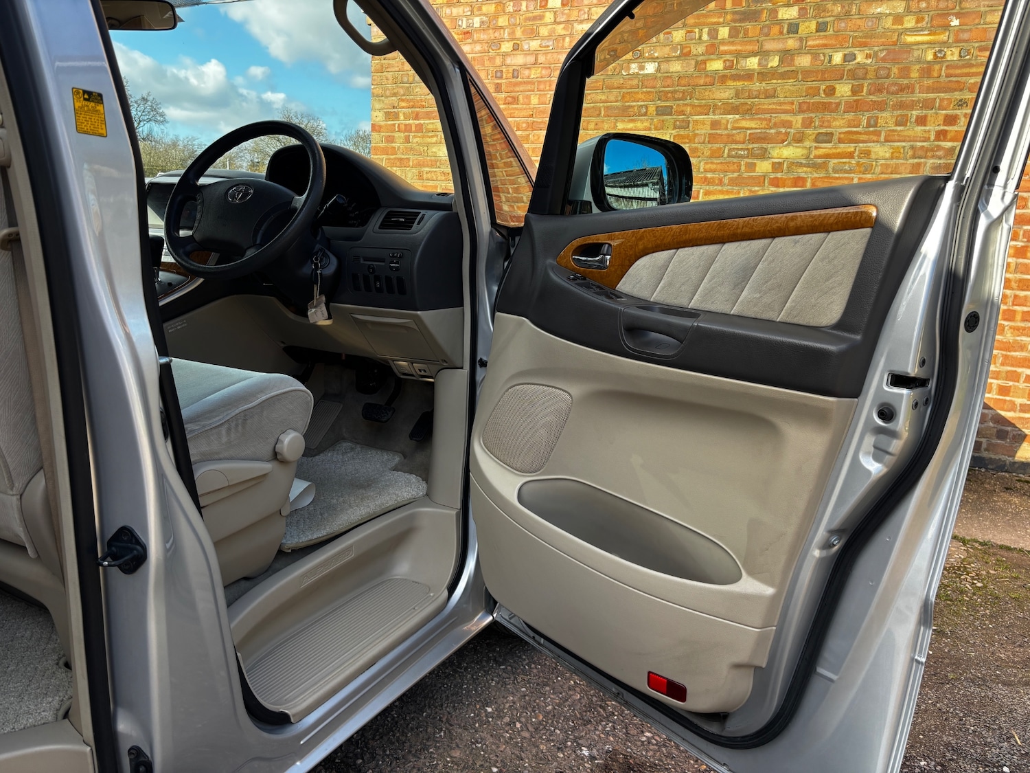 Used Toyota Alphard 2023 for sale - 77827728: Photo 10