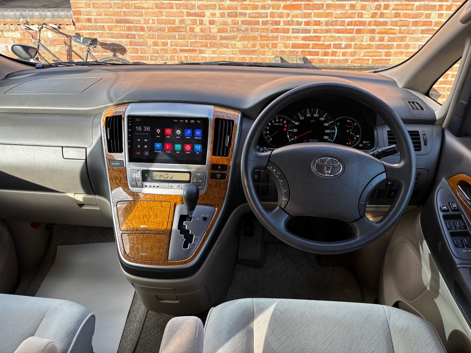 Used Toyota Alphard 2023 for sale - 77827728: Photo 11