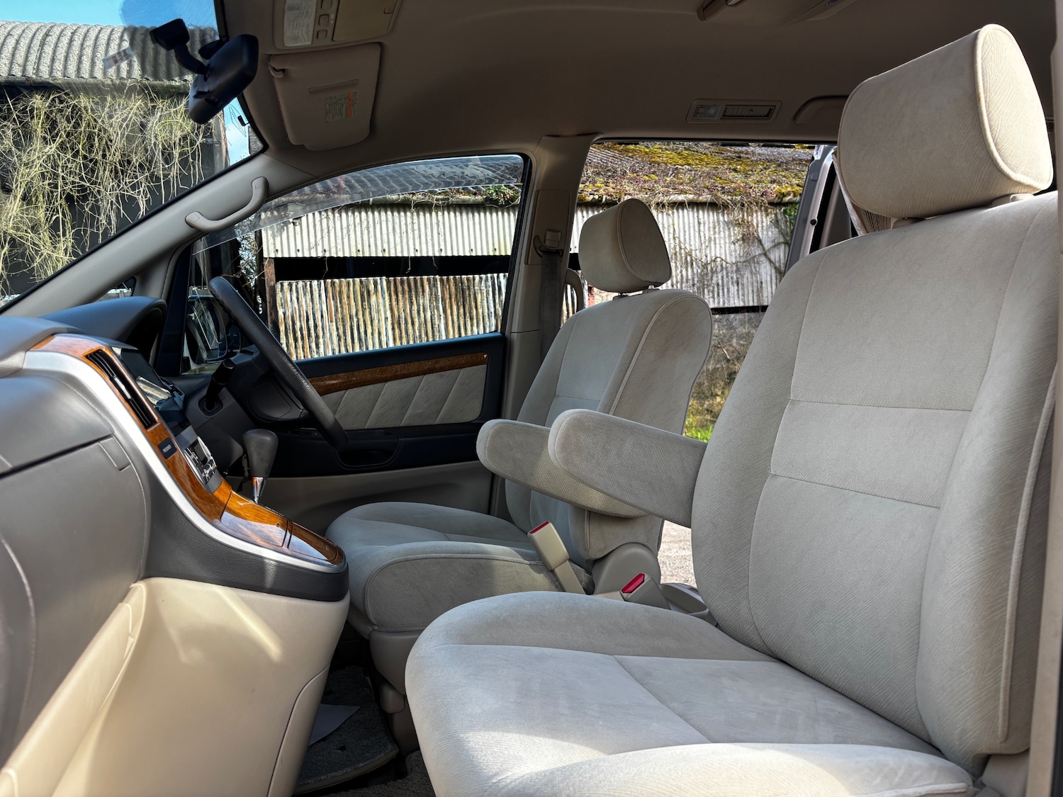 Used Toyota Alphard 2023 for sale - 77827728: Photo 13