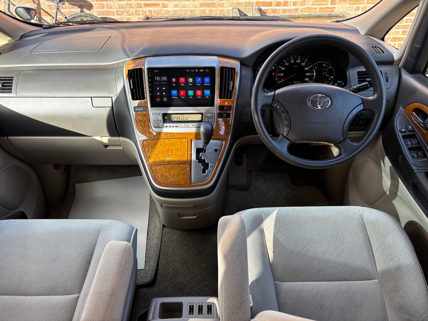 Used Toyota Alphard 2023 for sale - 77827728: Photo 25