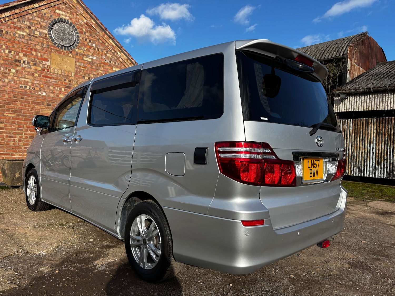 Used Toyota Alphard 2023 for sale - 77827728: Photo 4