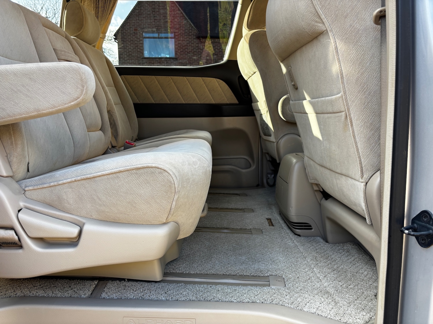 Used Toyota Alphard 2023 for sale - 77827728: Photo 44