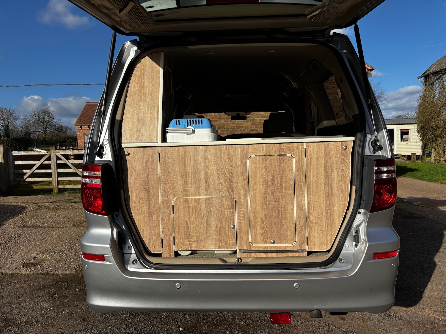 Used Toyota Alphard 2023 for sale - 77827728: Photo 46