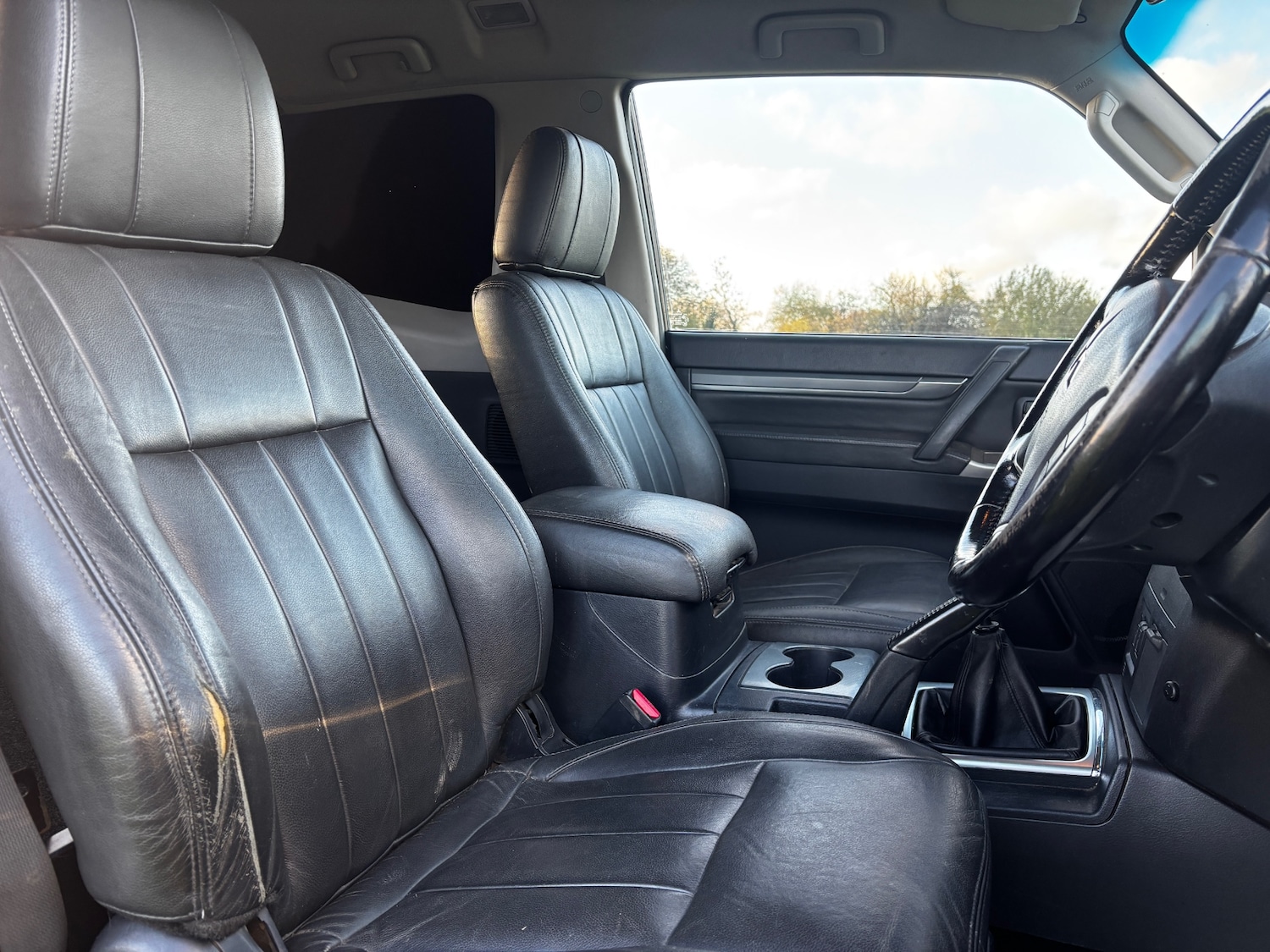 Used Mitsubishi Shogun 2012 for sale - 76687408: Photo 24