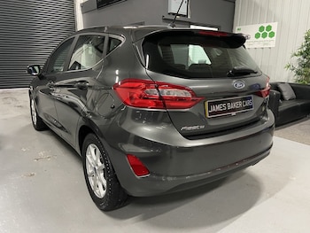 Used Ford Fiesta 2017 for sale - 79187747: Photo