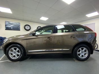 Used Volvo XC60 2015 for sale - 76557035: Photo