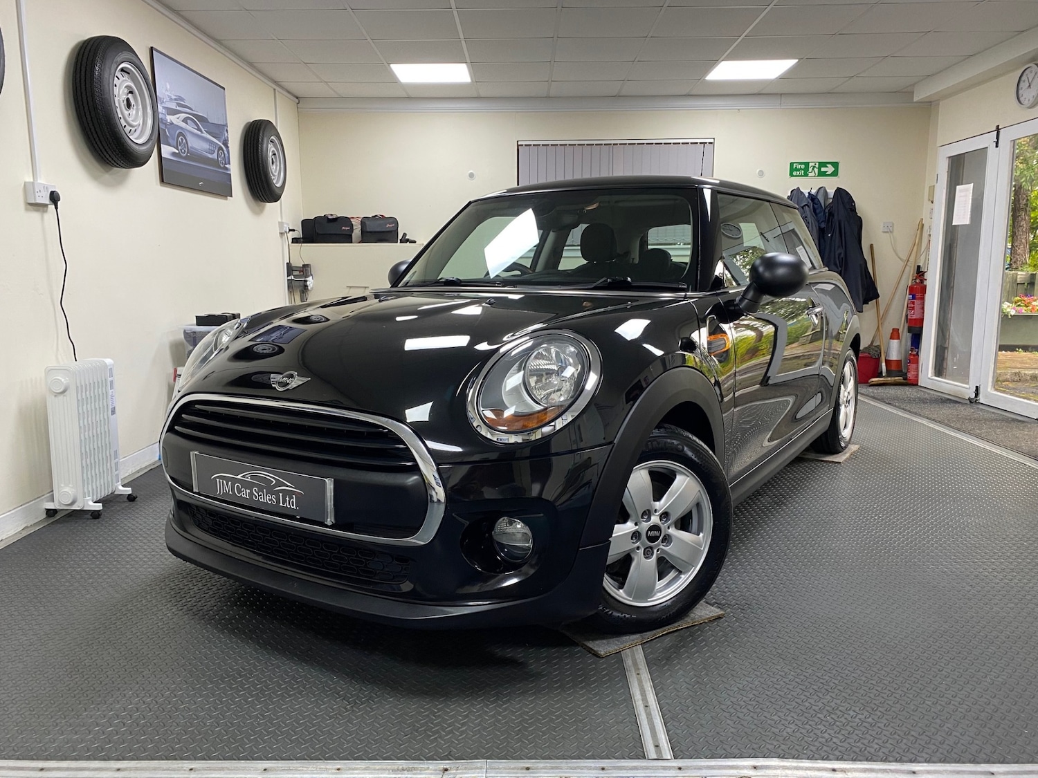 Used MINI Hatch 2015 for sale - 76145774: Photo 1