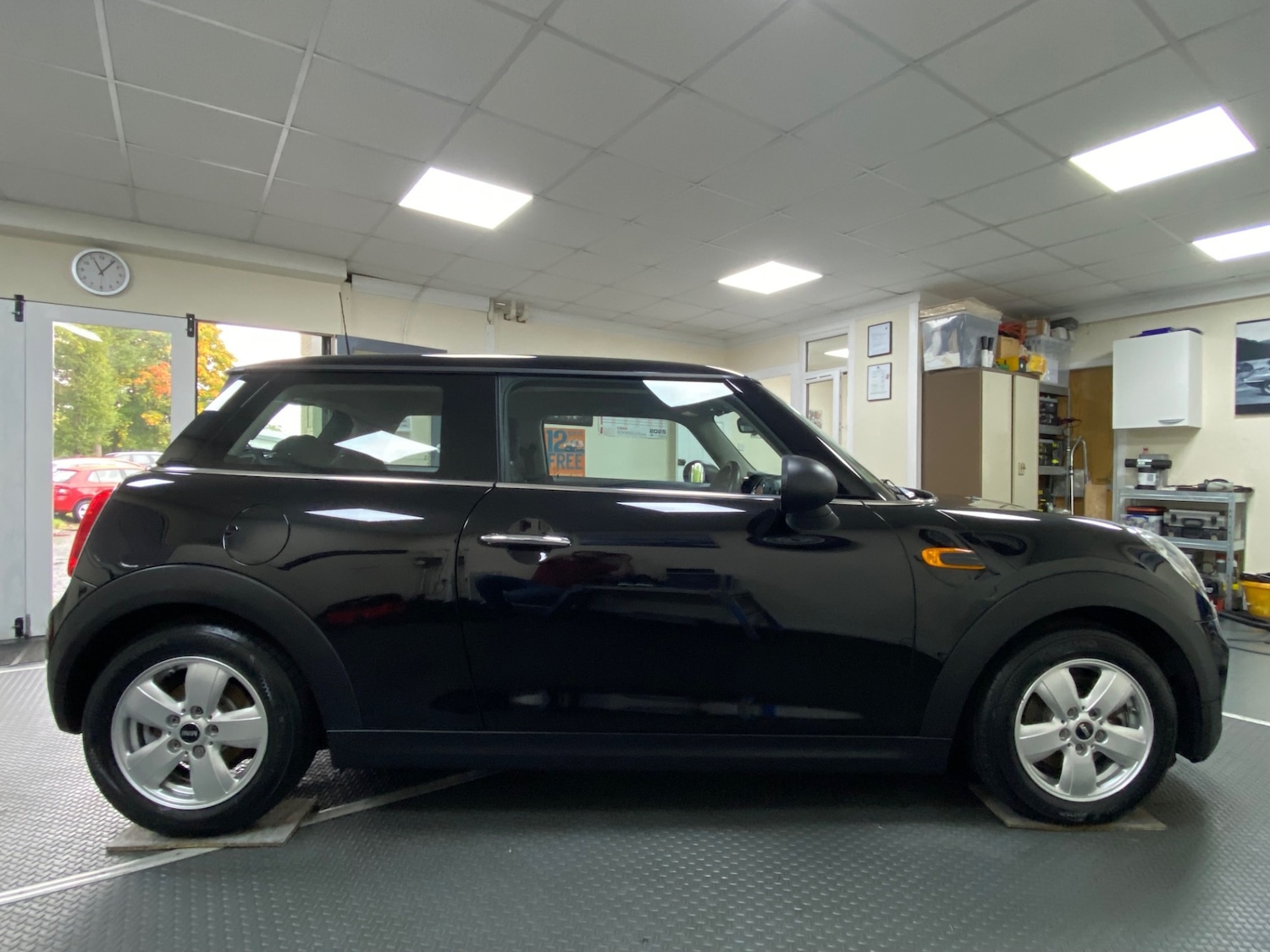Used MINI Hatch 2015 for sale - 76145774: Photo 4