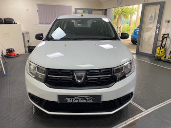 Used Dacia Sandero 2018 for sale - 75997190: Photo