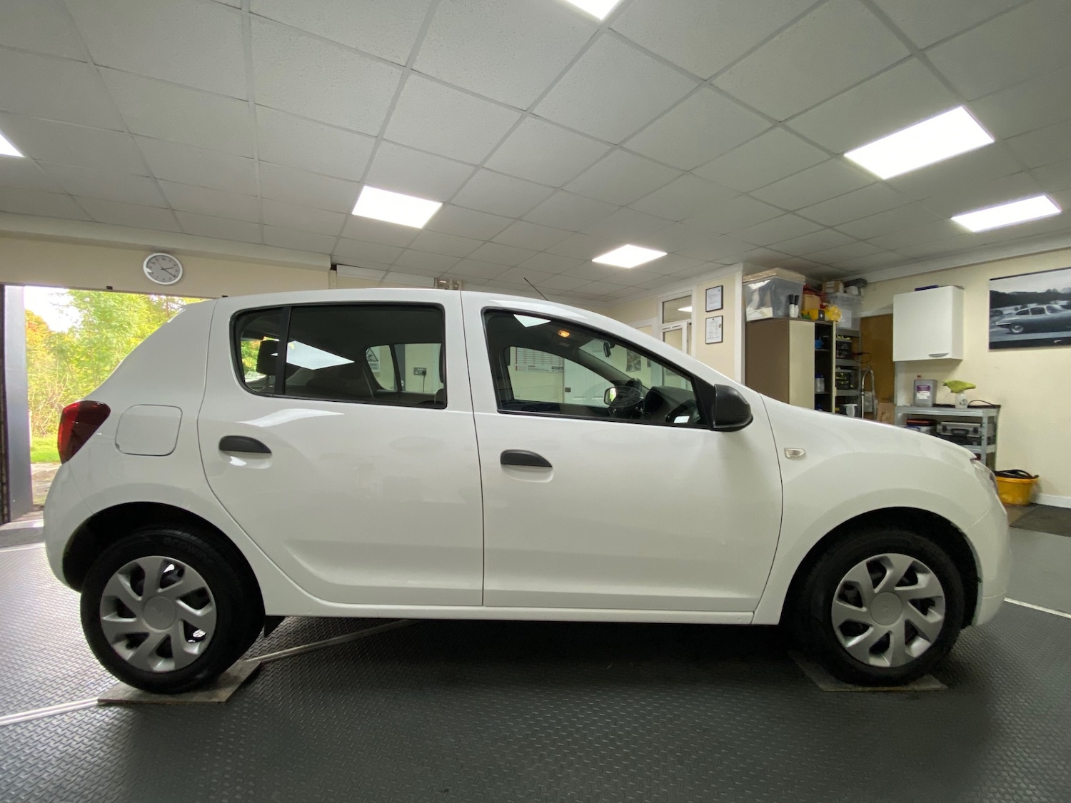 Vehicle 5