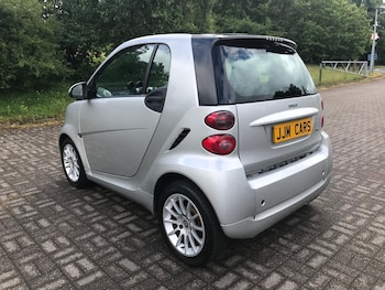 Used smart fortwo 2009 for sale - 75653211: Photo