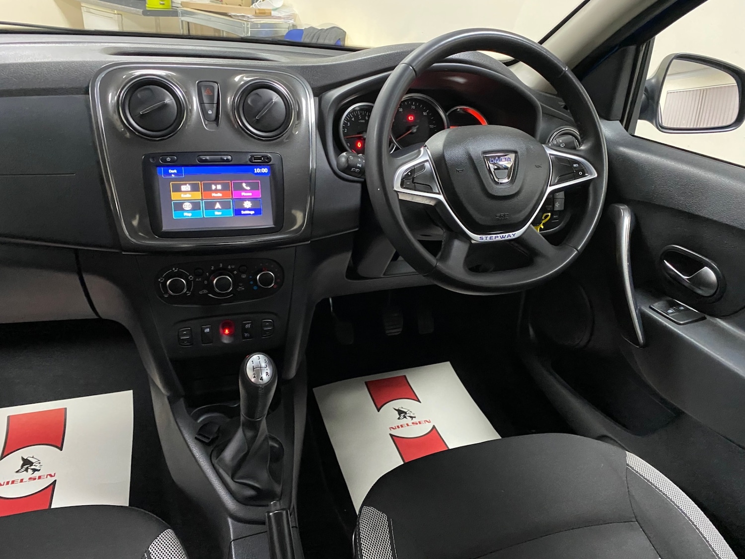 Used Dacia Sandero Stepway 2020 for sale - 77336095: Photo 12