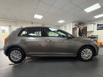 Used Volkswagen Golf 2015 for sale - 78465972: Photo