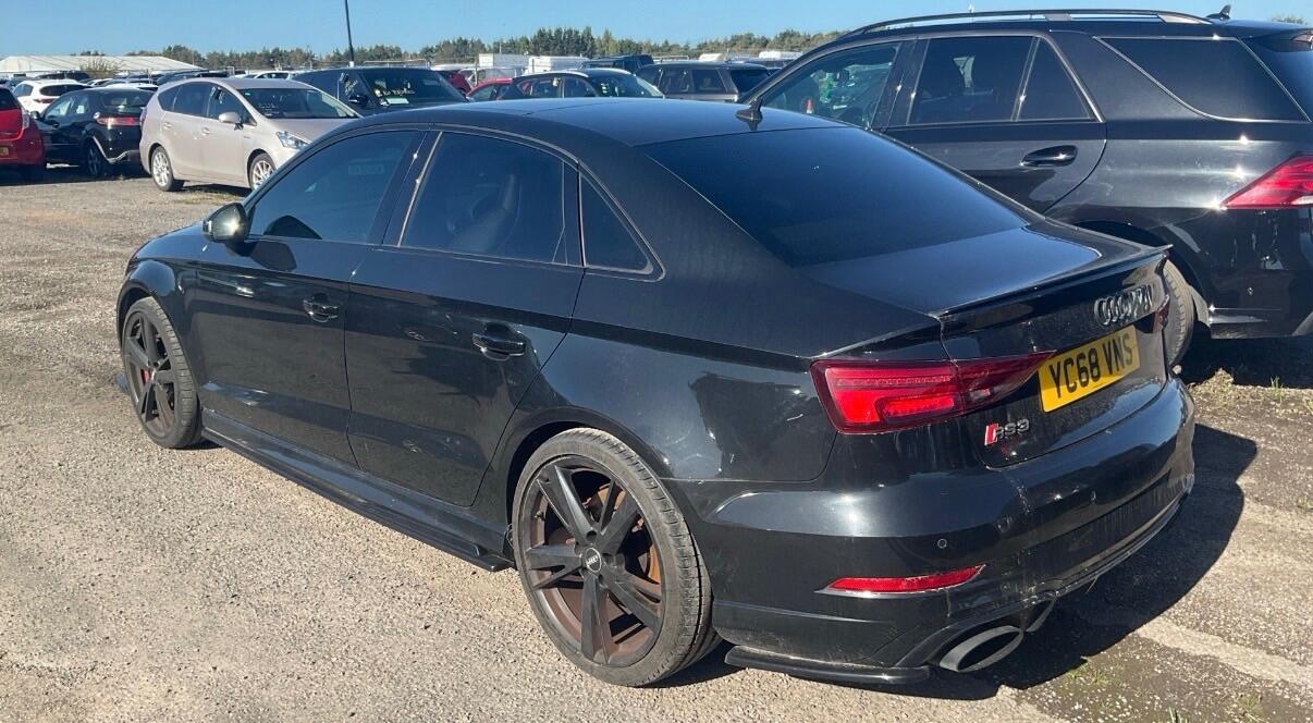 Used Audi RS3 2018 for sale - 76549438: Photo 3