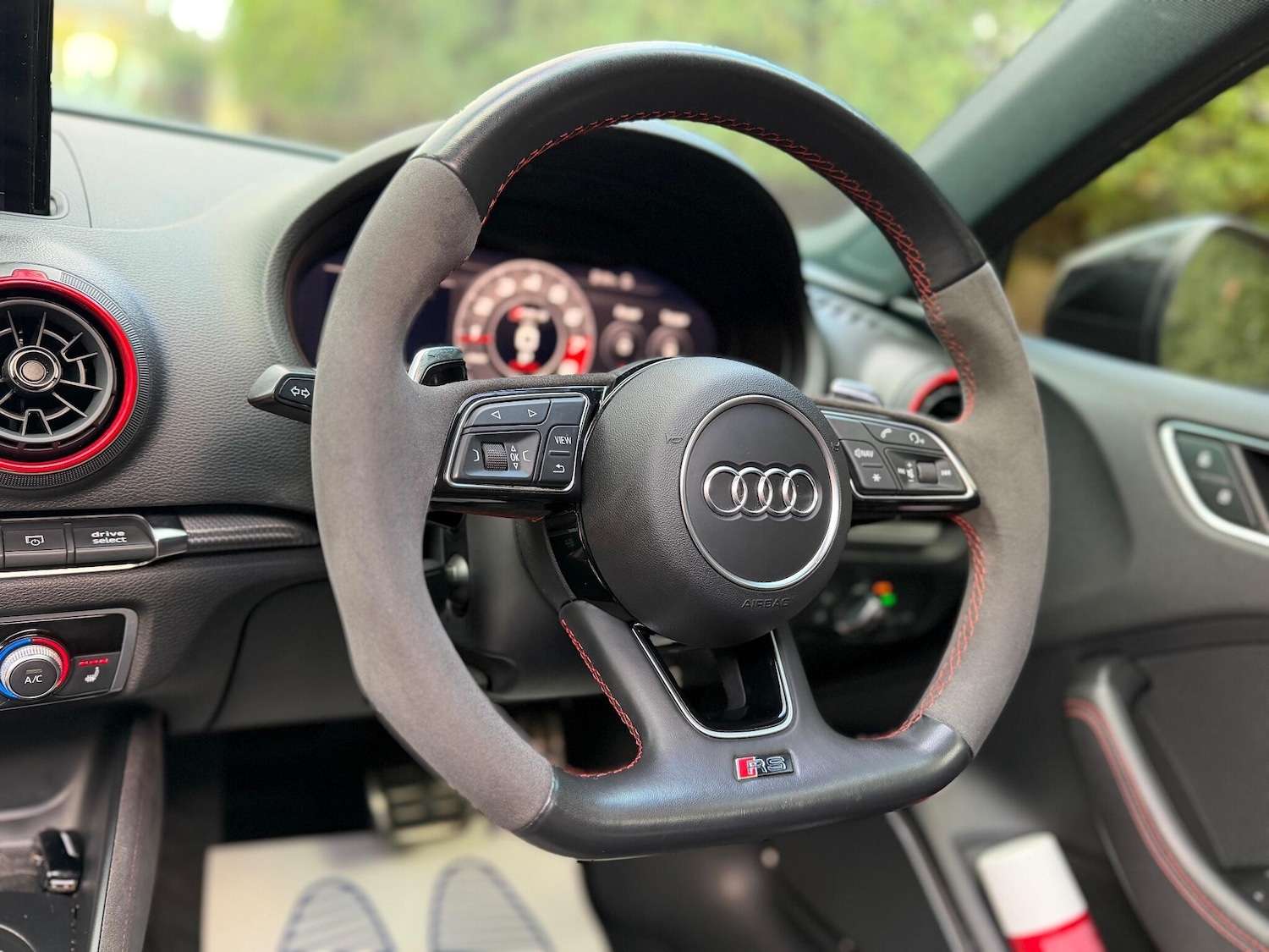 Used Audi RS3 2018 for sale - 76990035: Photo 26