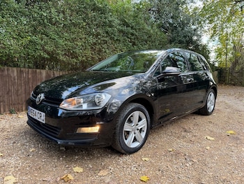 Used Volkswagen Golf 2015 for sale - 76550610: Photo