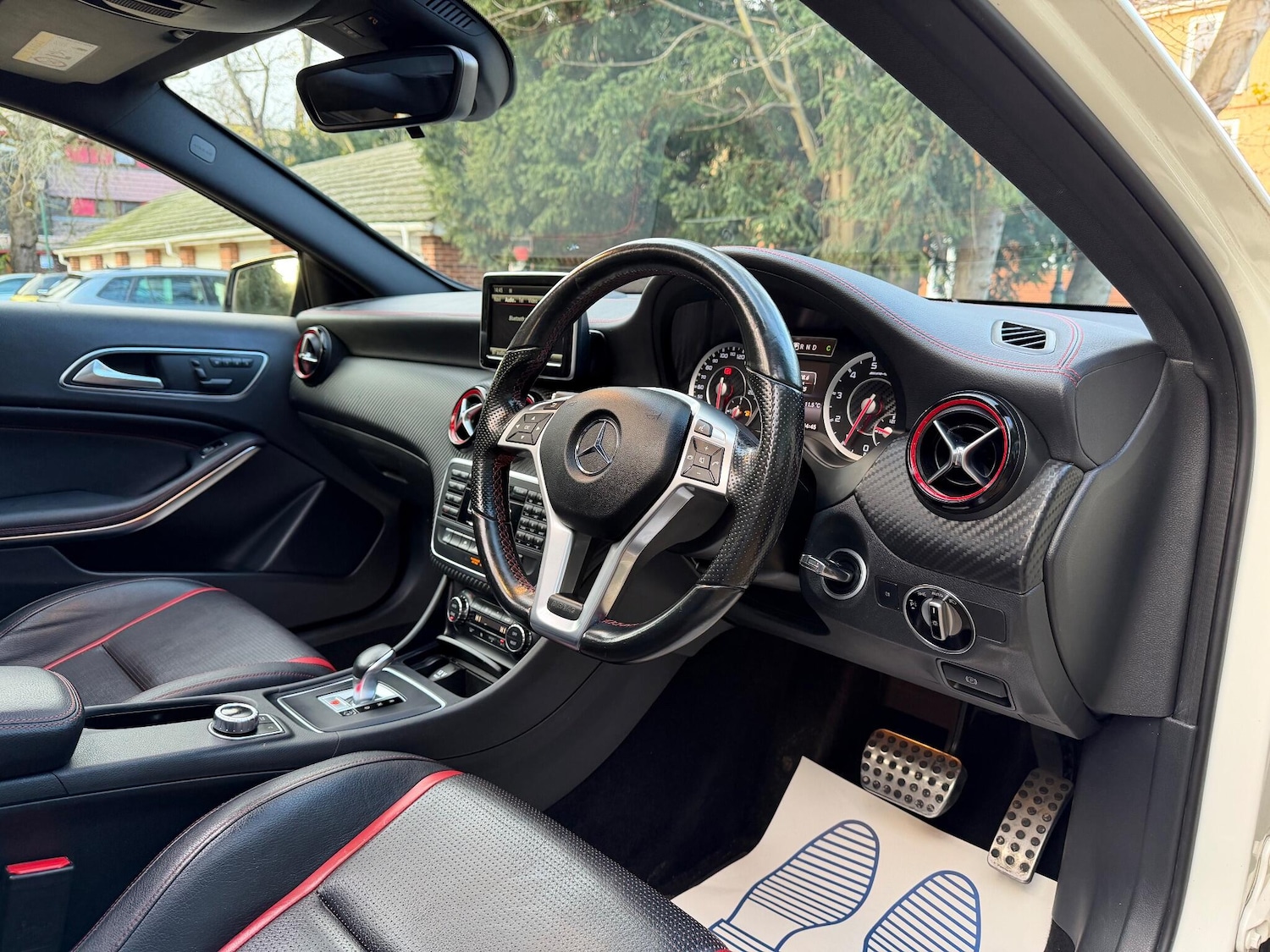 Used Mercedes-Benz A-Class 2015 for sale - 76855905: Photo 10