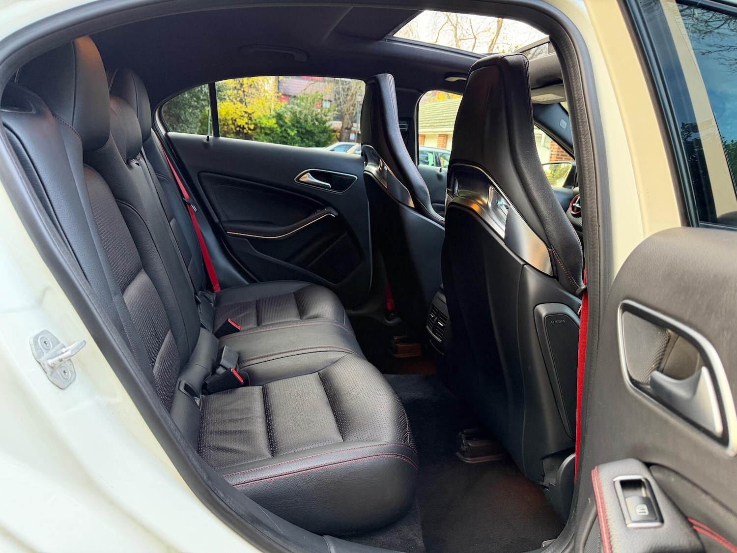 Used Mercedes-Benz A-Class 2015 for sale - 76855905: Photo 16