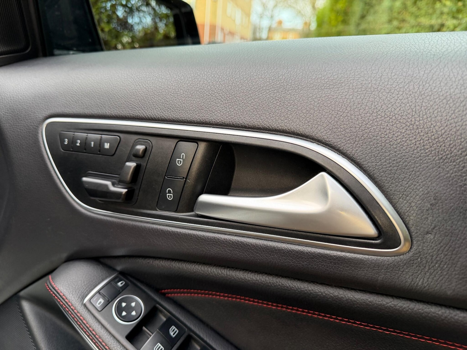 Used Mercedes-Benz A-Class 2015 for sale - 76855905: Photo 18