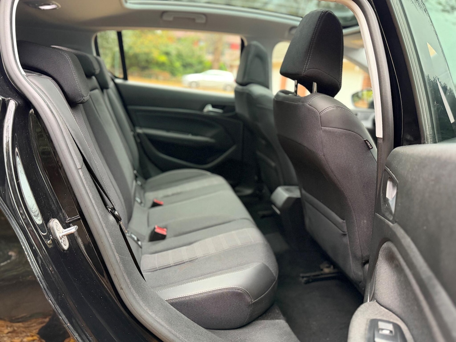 Used Peugeot 308 2018 for sale - 76802435: Photo 14