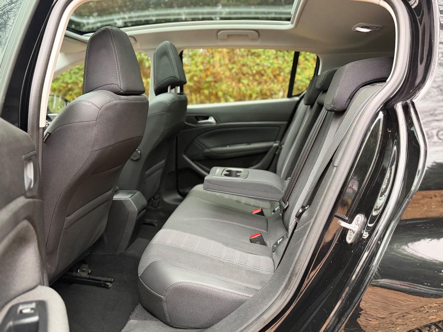 Used Peugeot 308 2018 for sale - 76802435: Photo 15