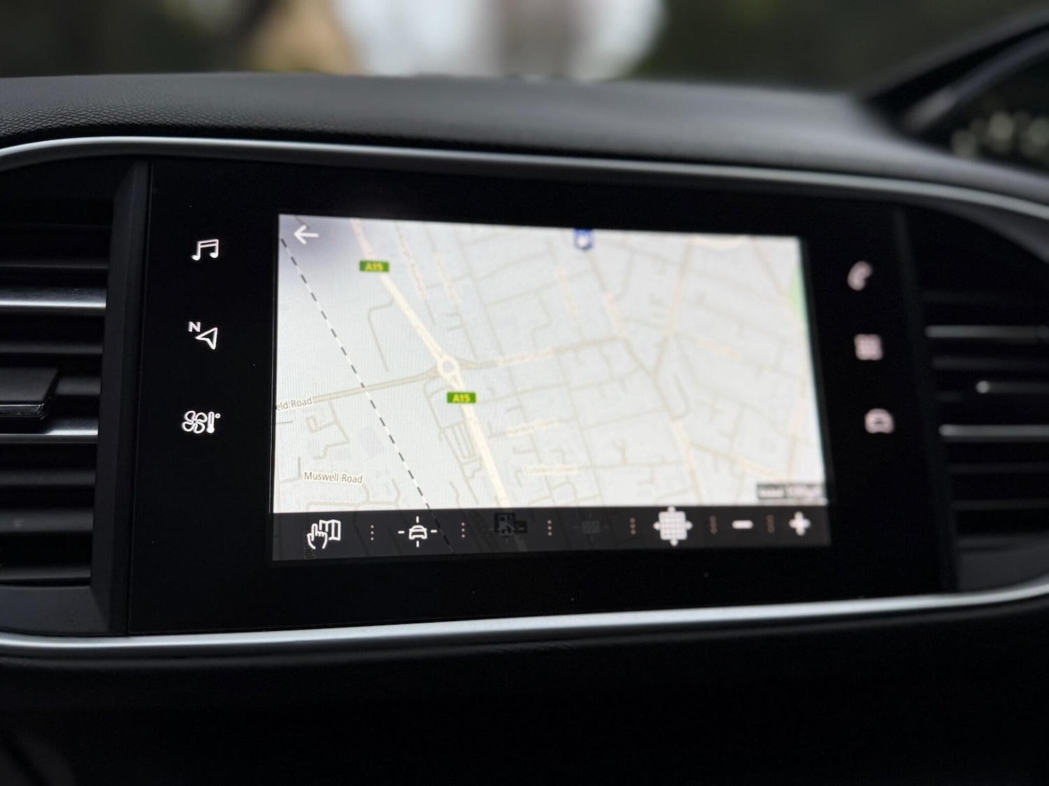 Used Peugeot 308 2018 for sale - 76802435: Photo 24