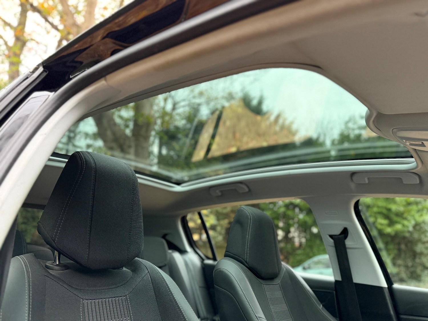 Used Peugeot 308 2018 for sale - 76802435: Photo 28