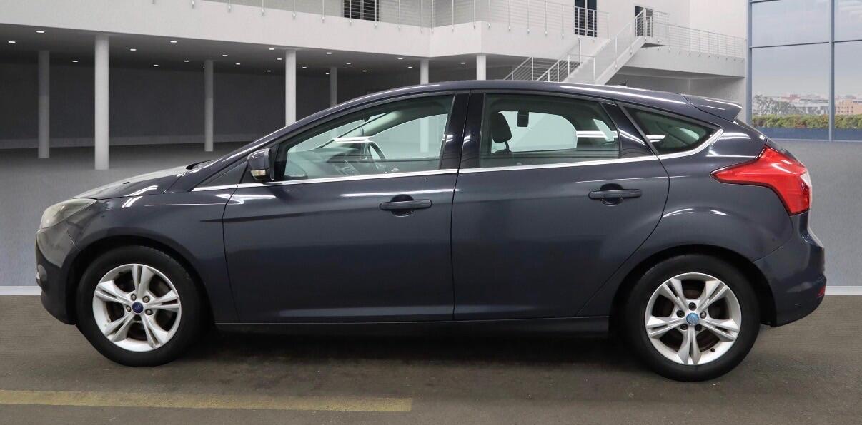 Used Ford Focus 2011 for sale - 76855675: Photo 6