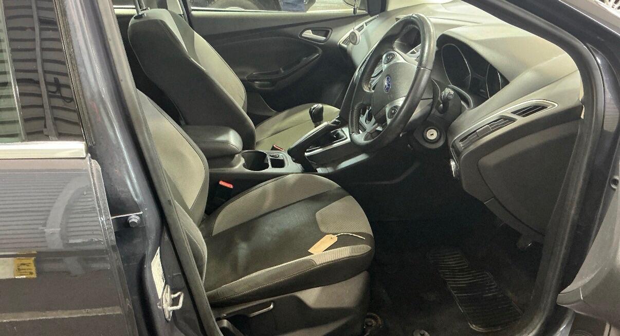 Used Ford Focus 2011 for sale - 76855675: Photo 9