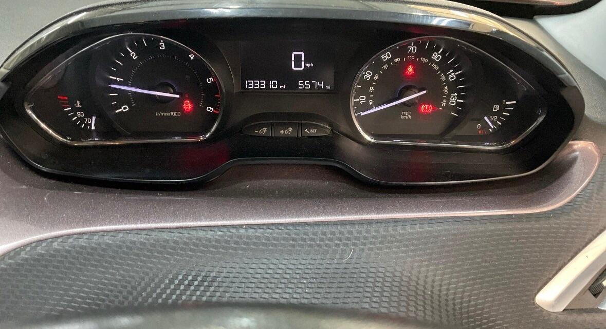 Used Peugeot 2008 2015 for sale - 76839574: Photo 10