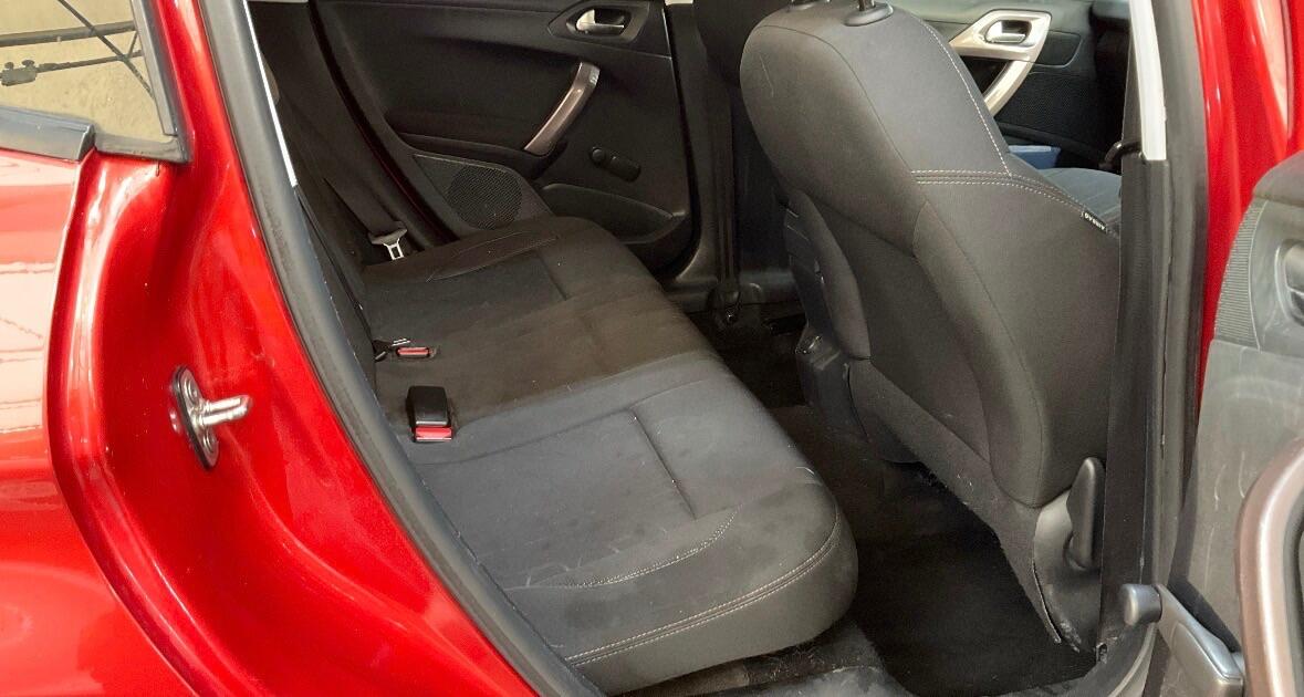 Used Peugeot 2008 2015 for sale - 76839574: Photo 6