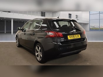 Used Peugeot 308 2018 for sale - 76550791: Photo