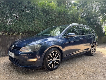 Used Volkswagen Golf 2013 for sale - 76549374: Photo