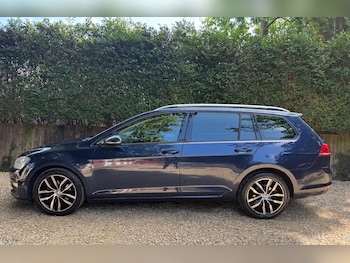 Used Volkswagen Golf 2013 for sale - 76549374: Photo