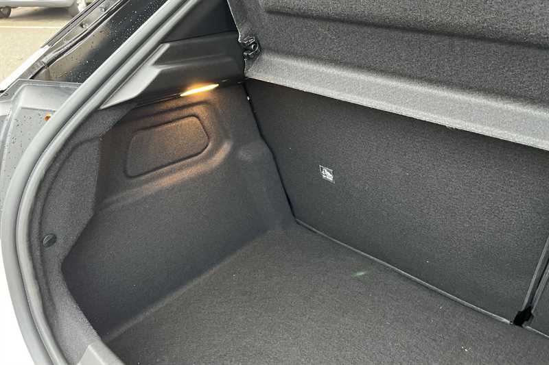 Used Vauxhall Corsa 2024 for sale - 76928232: Photo 41