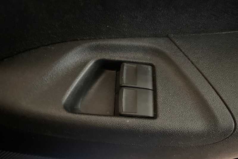 Used Peugeot 108 2016 for sale - 77660592: Photo 17