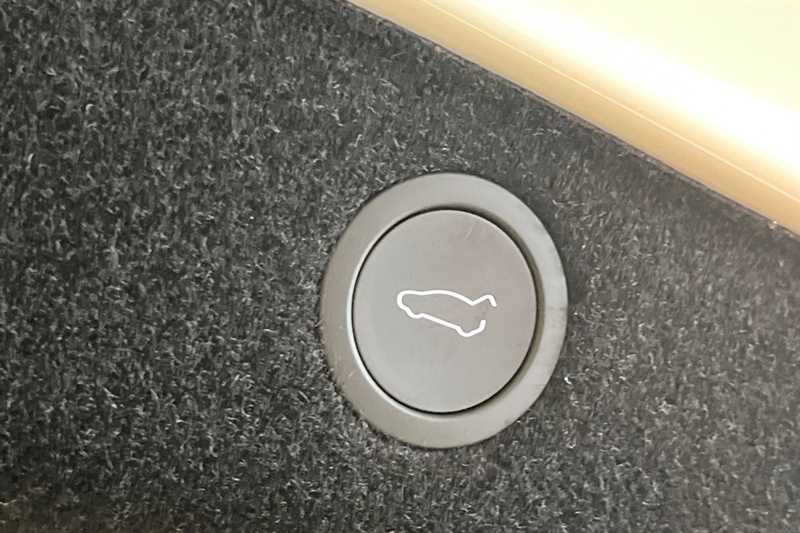 Used Tesla Model 3 2024 for sale - 77648403: Photo 45