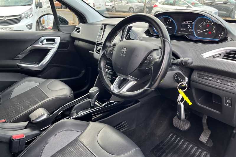 Used Peugeot 2008 2016 for sale - 76487652: Photo 10