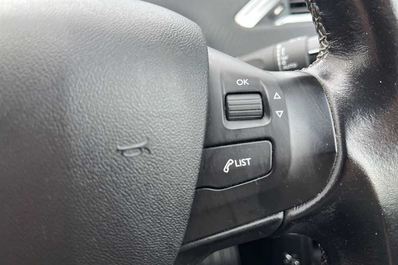 Used Peugeot 2008 2016 for sale - 76487652: Photo 22