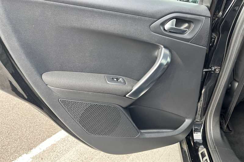 Used Peugeot 2008 2016 for sale - 76487652: Photo 29