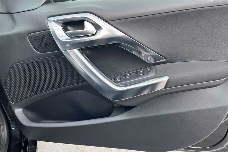 Used Peugeot 2008 2016 for sale - 76487652: Photo 44