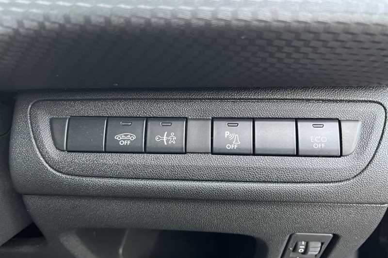 Used Peugeot 2008 2016 for sale - 76487652: Photo 52