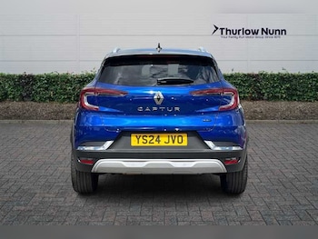 Used Renault Captur 2024 for sale - 75211975: Photo