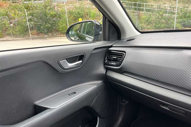 Used Kia Stonic 2022 for sale - 77146968: Photo 41