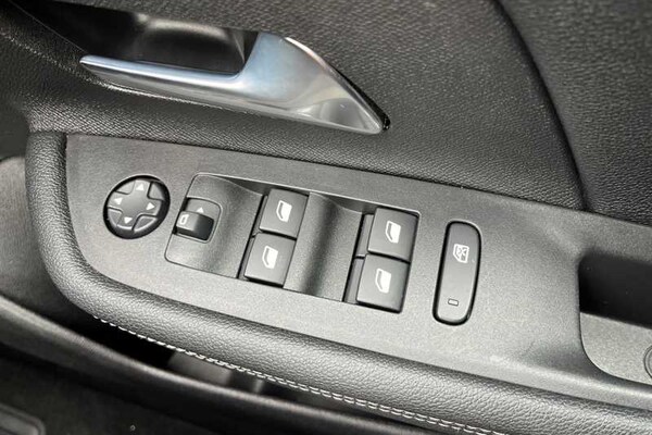 Used Vauxhall Mokka 2024 for sale - 75710357: Photo 16