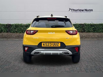 Used Kia Stonic 2023 for sale - 76204200: Photo