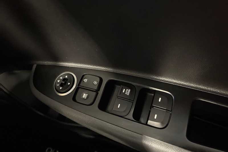 Used Hyundai i10 2019 for sale - 77471555: Photo 16